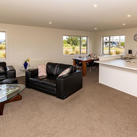 Poppa Pete'S - Te Anau Holiday Home 外观 照片