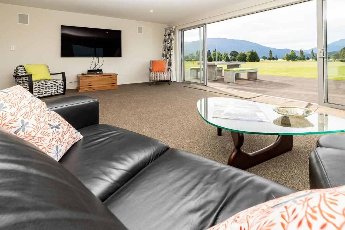 Poppa Pete'S - Te Anau Holiday Home 外观 照片
