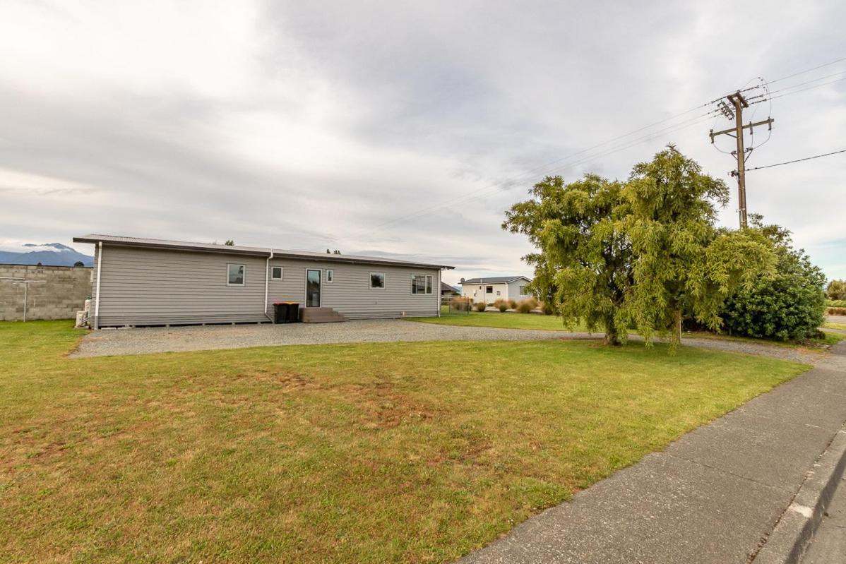 Poppa Pete'S - Te Anau Holiday Home 外观 照片