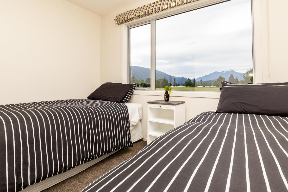Poppa Pete'S - Te Anau Holiday Home 外观 照片